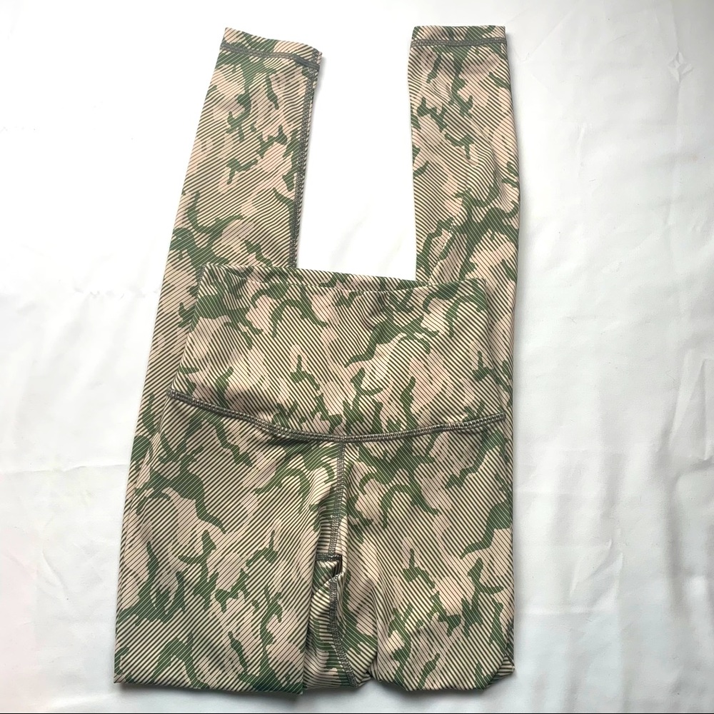 DYI Green Beige Camo Print Leggings Size S